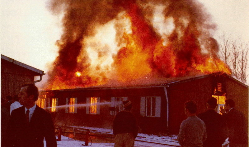 Brand der Baracke während der Weihnachtsfeier 1970