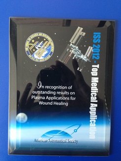 <p>A prize for technology transfer from basic research to application: Based on a fundamental physics experiment, the group was awarded the prize for "Top Medical Application" of the ISS – a development that was completely unpredictable.</p>