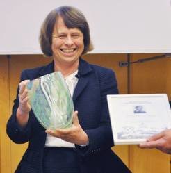 Preisträgerin: die Astrochemikerin, Professor Ewine wan Dishoeck