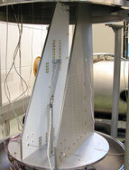 e-Box Radiatoren für das eROSITA-Teleskop in der Vakuumkammer zum Ausgasen