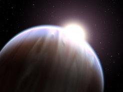Künstlerische Dartellung eines heißen Jupiter, dessen Stern am Horizont steht.
